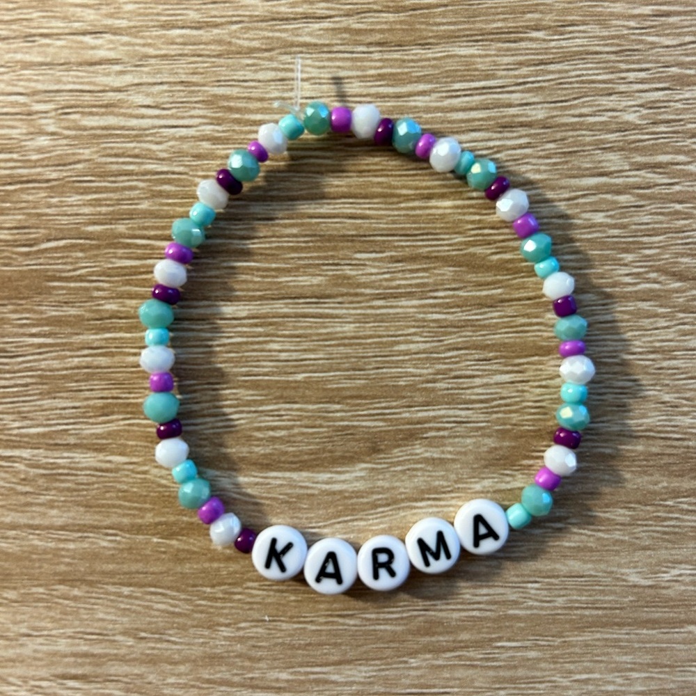 Taylor Swift Karma friendship bracelet